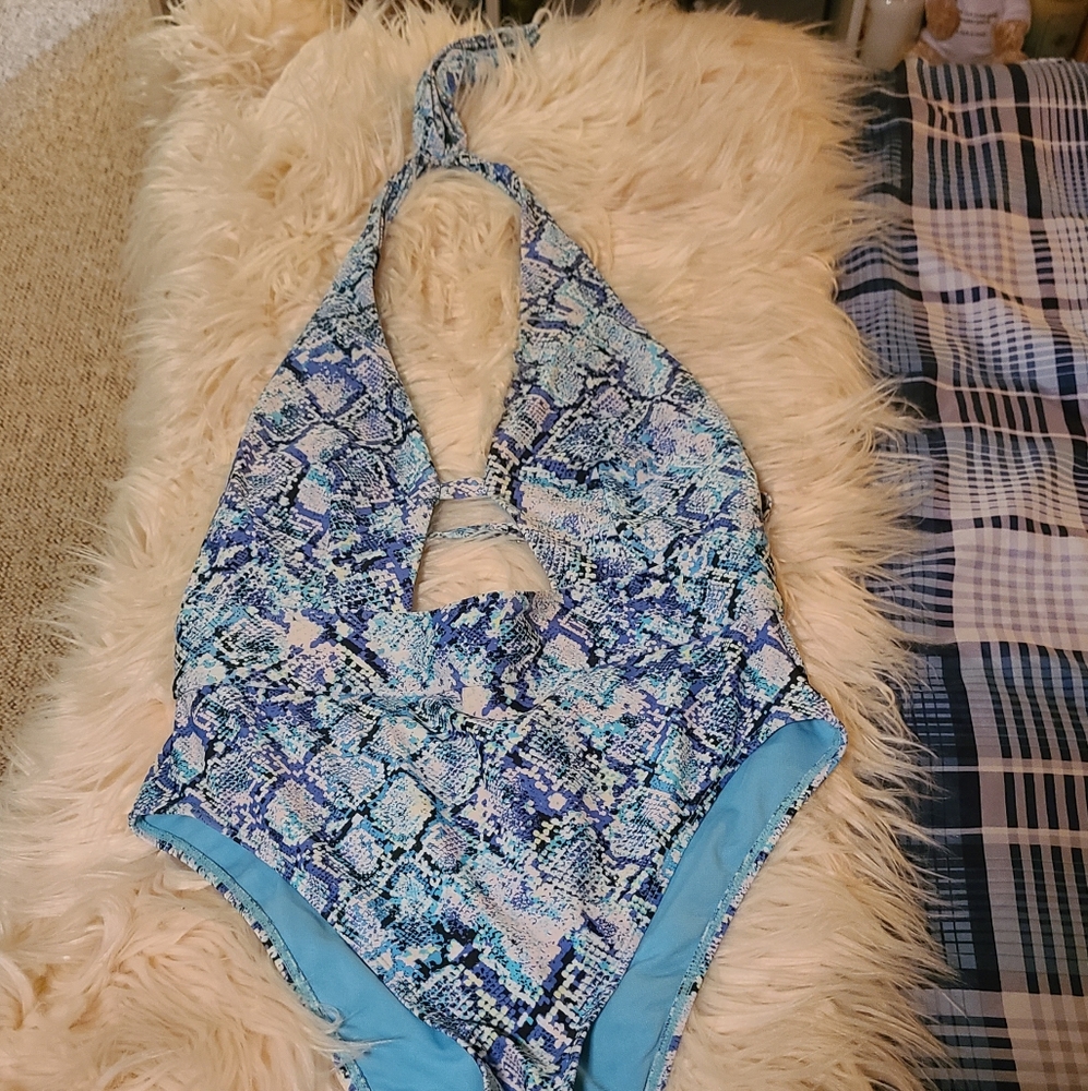 Adore me one piece bathing suit